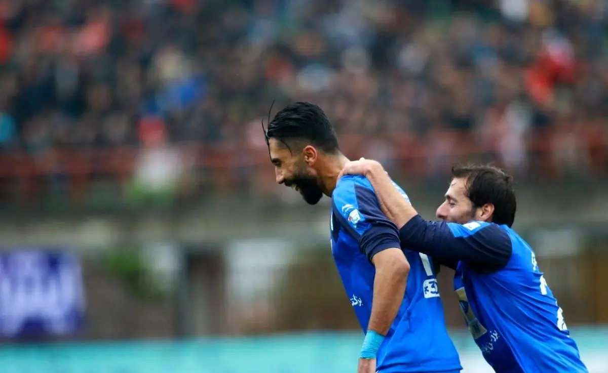 جریمه و احضار برای شفر و شاگردان