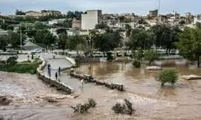 آب رودخانه «سیلاخور» به سمت شهر دورود در حرکت است