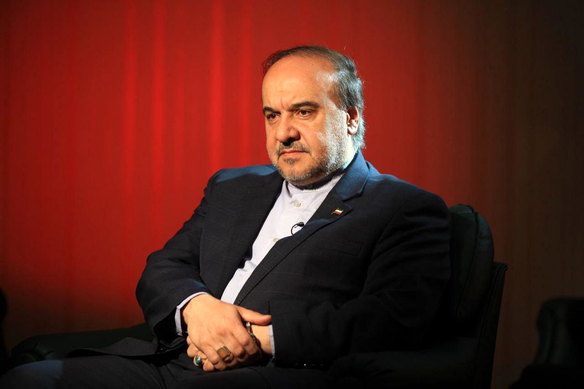 دستور سلطانیفر به همراهی فدراسیونها با سیلزدگان