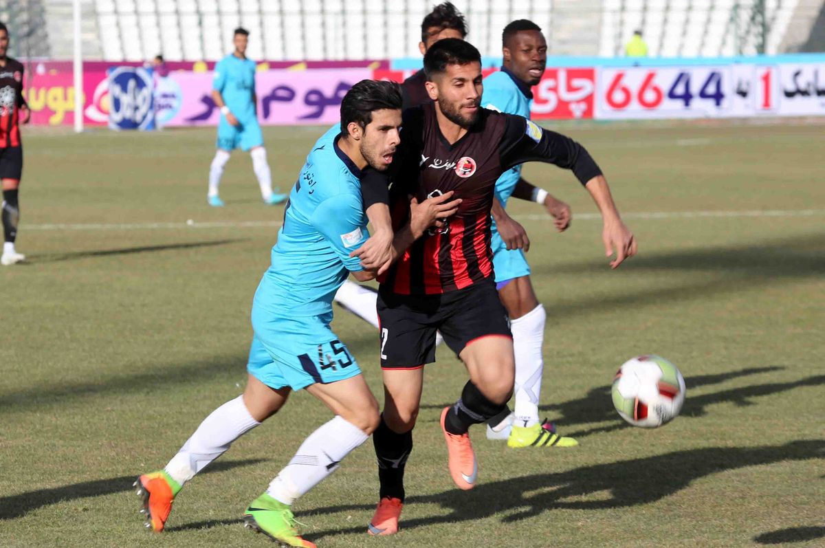 ثاقبی: پرسپولیس را شکست میدهیم