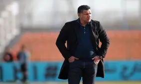 دایی گلزن تیمش را به دفاع راست برد