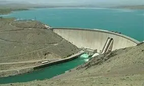 بازگشایی دریچه سد لتیان در پی افزایش حجم آب ورودی به این سد+ویدئو