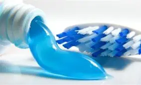 درست ترین شیوه برای مسواک زدن
