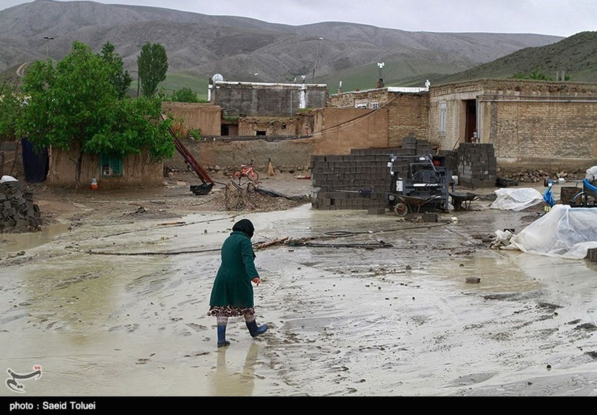 کمک نقدی مراجع تقلید به سیلزدگان
