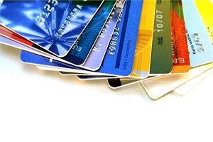 همین حالا رمز کارت بانکی خود را عوض کنید/ کارت‌های بانکی همچنان کپی می‌شوند، مردم به دنبال پول‌های خود!