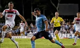 پیروزی سیدنی در حضور ۲۵ دقیقه‌ای قوچان نژاد