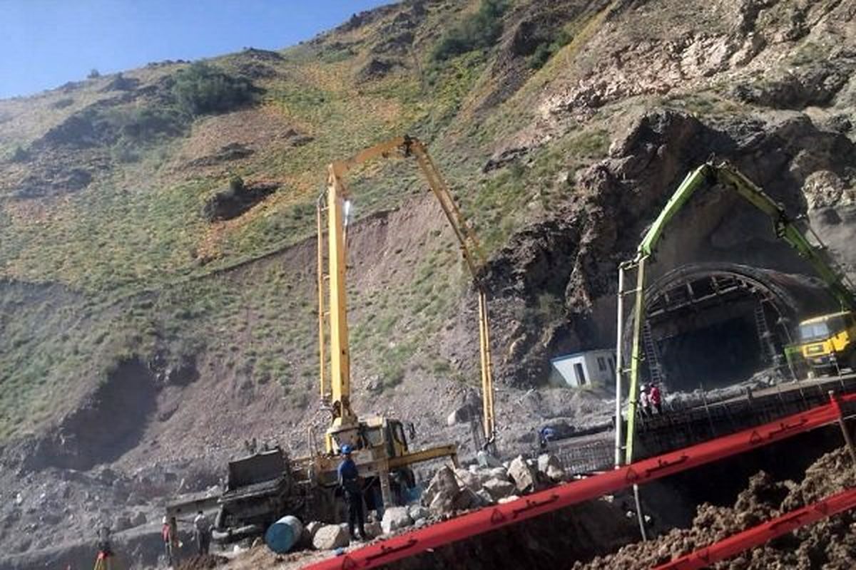 سیل پروژههای عمرانی رامتوقف نکرد/تکمیل فاز اول تهران-شمال در ۹۸