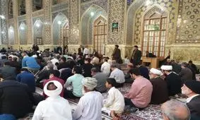 حضور بدون تشریفات تولیت آستان قدس رضوی در نماز جمعه مشهد