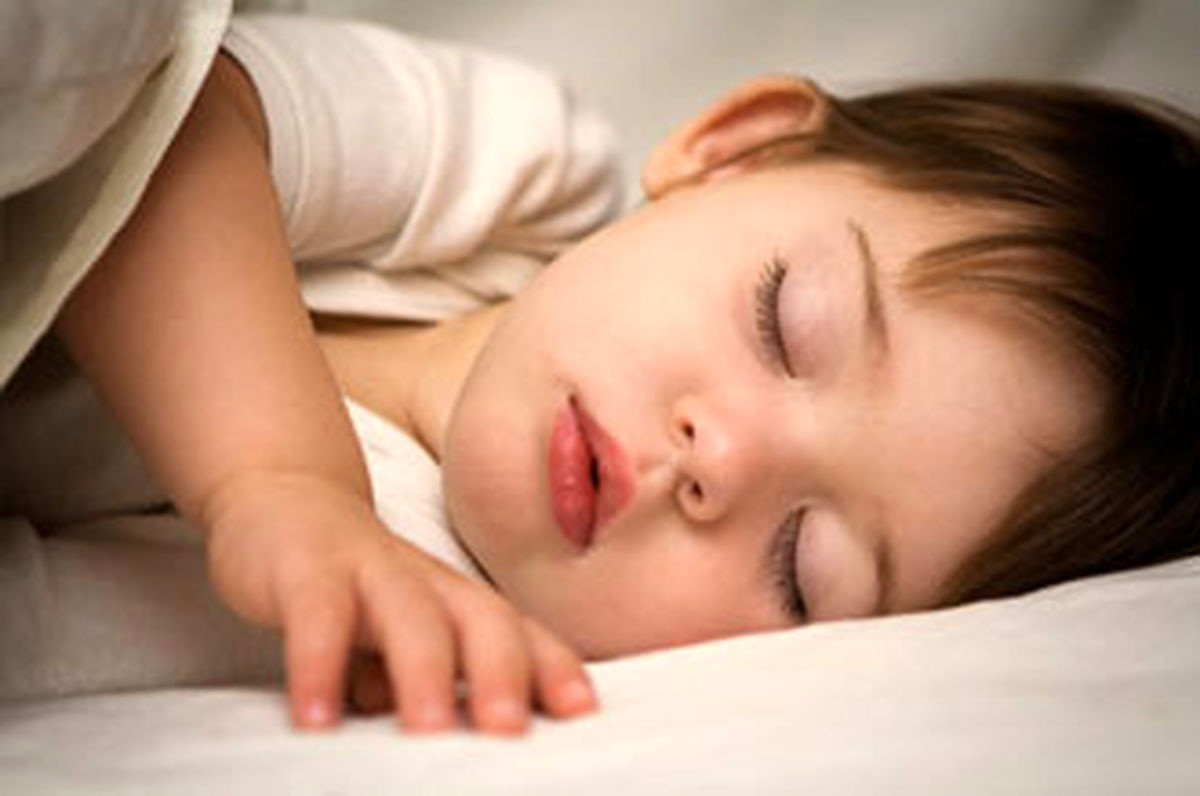 دلیل مقاومت بچه‌ها هنگام خواب چیست؟