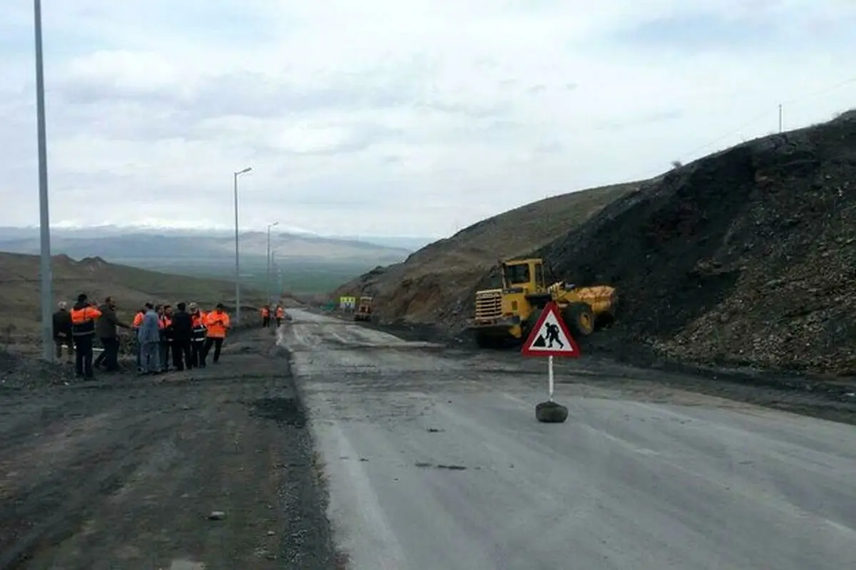 انسداد محورهای نهاوند-نورآباد و نهاوند-آورزمان تا اطلاع ثانوی