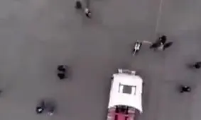 دختر تبریزی تریلی را با طناب کشید! / او رکورد گینس را زد! + فیلم لحظه