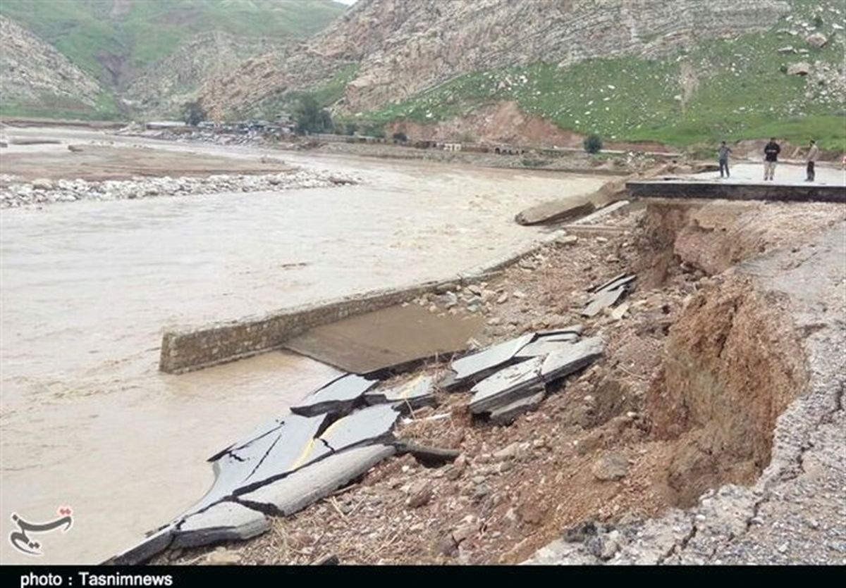 جاده ارتباطی ۵۳ روستا در شهرستان کوهرنگ قطع شد