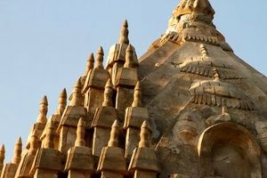 معماری جالب معبد هندوها در بندرعباس +عکس