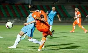 جدال دایی و فرکی در دربیِ سکوت خودروسازان