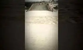 فیلم/ پیشروی آب رودخانه کارون در شهر اهواز