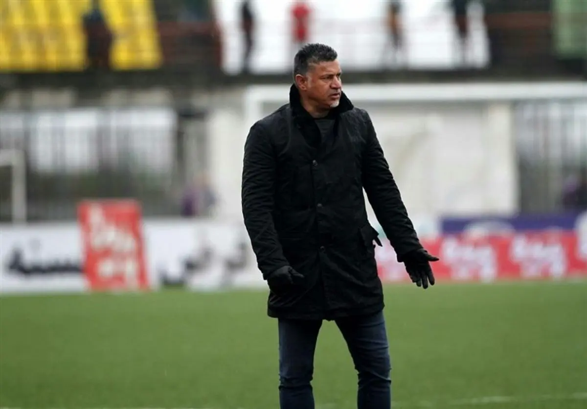 عصبانیت دایی و دسته گل بازیکنان سایپا برای فرکی