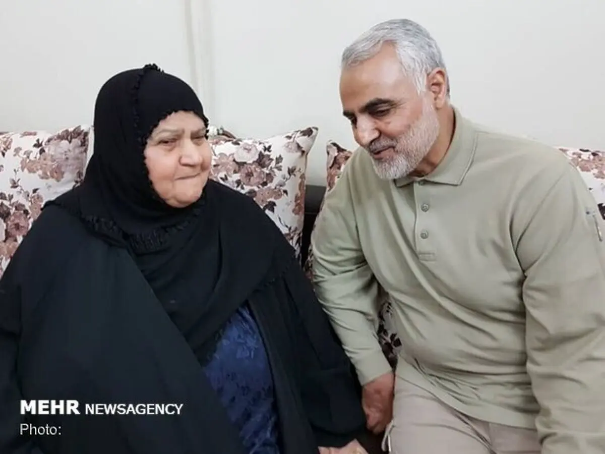 سردار سلیمانی در منزل شهید علی هاشمی حضور یافت
