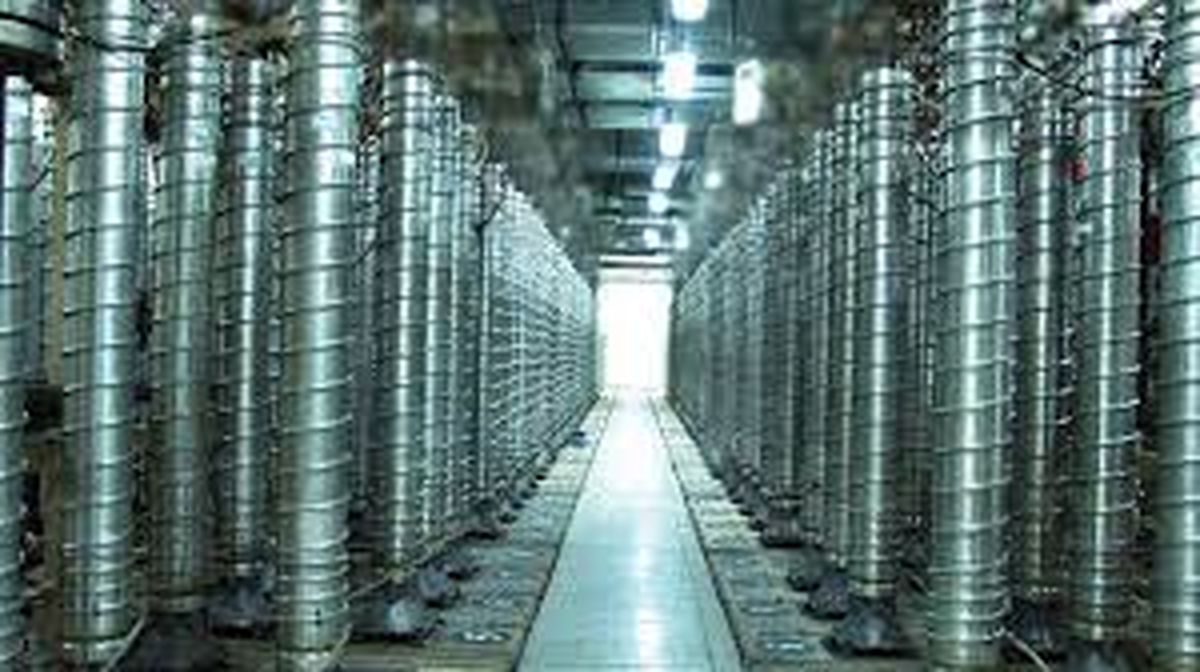 سانتریفیوز IR6 با دستور رئیس جمهور در چرخه صنعت هستهای کشور قرار گرفت+فیلم