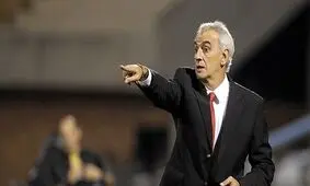تجدید قوای فوساتی پیش از دیدار با پرسپولیس/سرمربی الاهلی بهترین مربی هفته شد