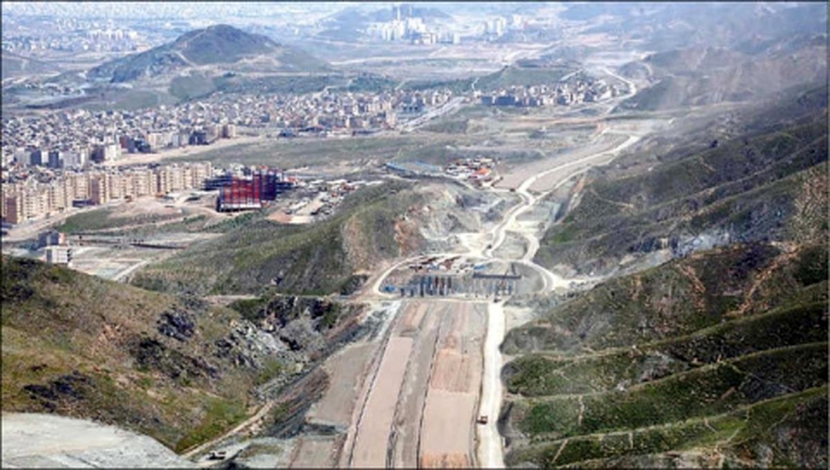 عملیات اجرایی کمربند جنوبی مشهد تا پایان امسال خاتمه مییابد