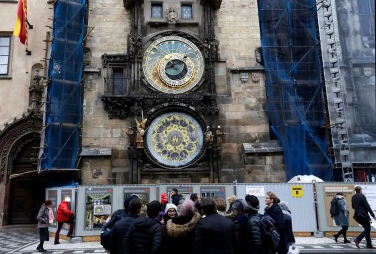 ساعت پراگ پس از ۶۰۰ سال از حرکت ایستاد+ تصاویر