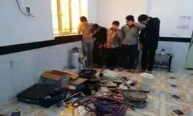 باند کیف قاپ با 63 فقره جرم در کرج دستگیر شدند