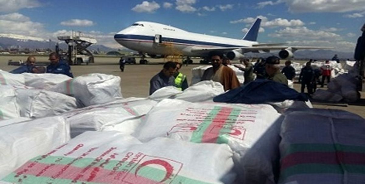 ورود ۶۵ تن کمک‌های مردمی توسط هواپیمای ارتش به اهواز