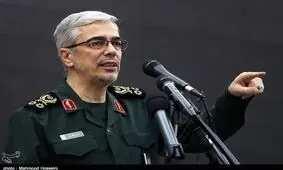 هشدار سرلشکر باقری به نیروهای ارتش آمریکا در غرب آسیا/ارتش آمریکا در غرب آسیا دست از پا خطا کنند با آنها برخورد قاطع خواهیم کرد