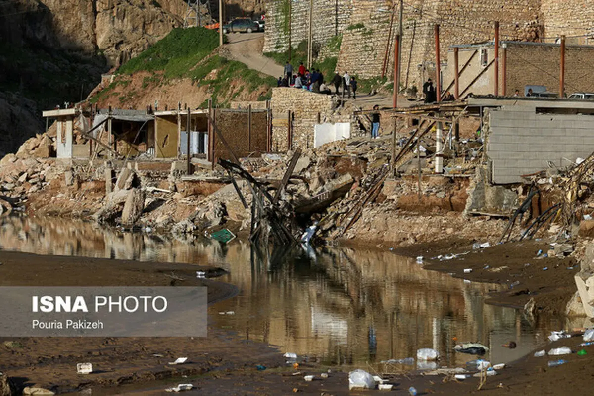 برخی می‌خواهند از آب گل‌آلود سیل، ماهی نفاق بگیرند