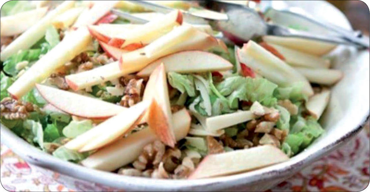 دستور تهیه یک نوع سالاد رژیمی با کرفس