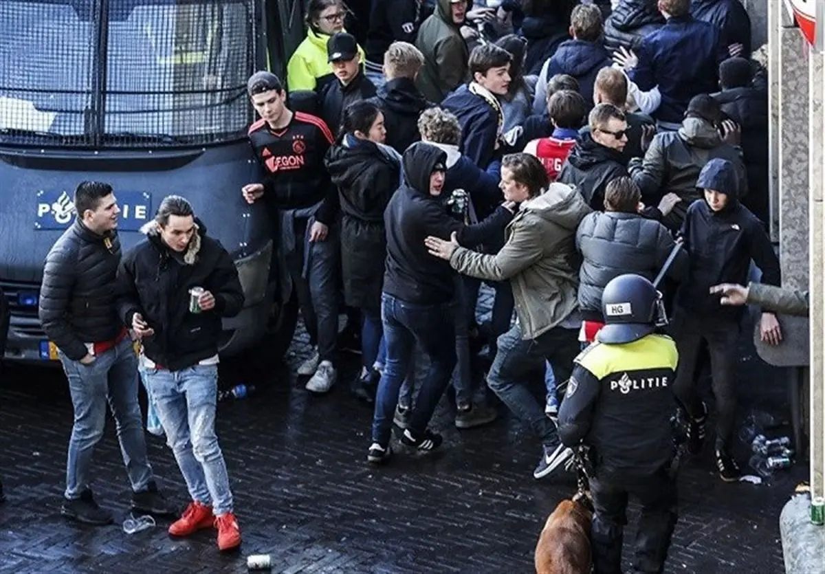 گشوده‌ شدن پرونده‌های انضباطی علیه تیم‌های آژاکس و تاتنهام در یوفا