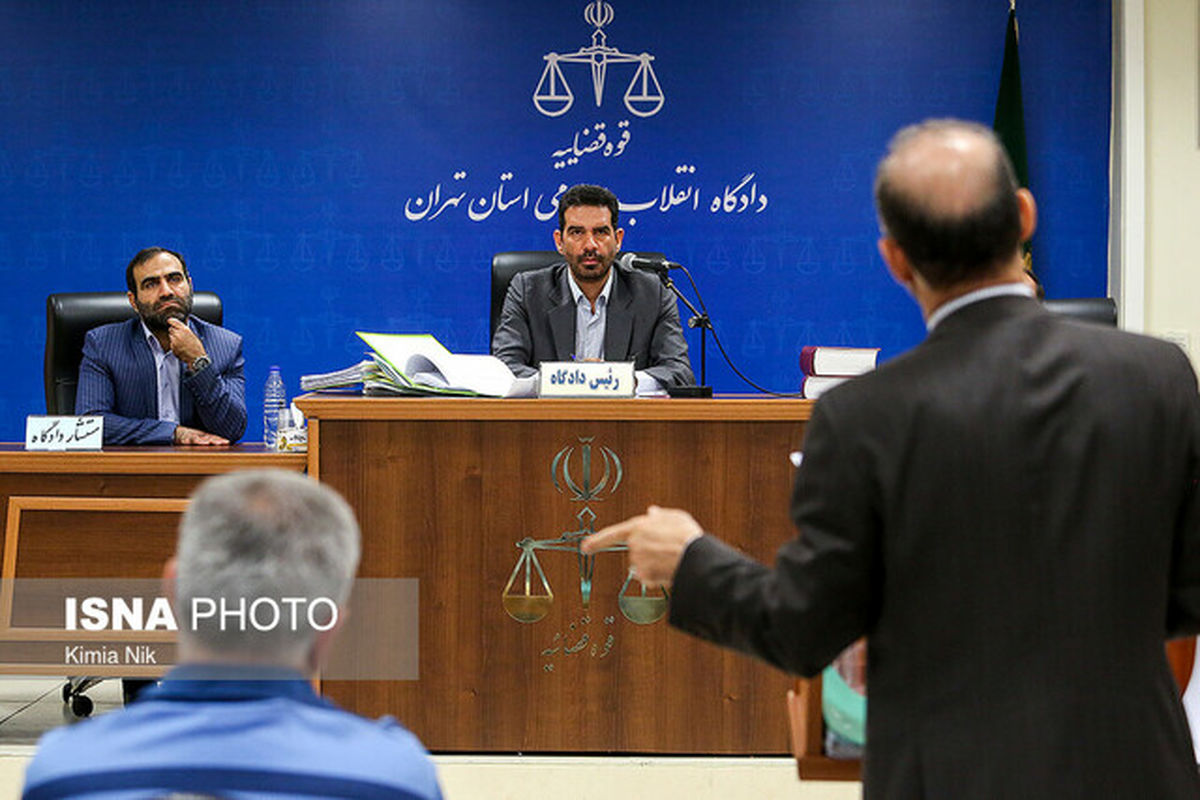 متهم ردیف اول پرونده پتروشیمی: مرجان شیخالاسلامی از فیلتر شورای نگهبان رد شده بود