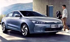 جیلی، برند جدید خودروهای برقی با نام ژئومتری را رونمایی کرد