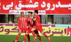 بلبلی: آقای دژاگه هم مثل من 2 دست و پا دارد!