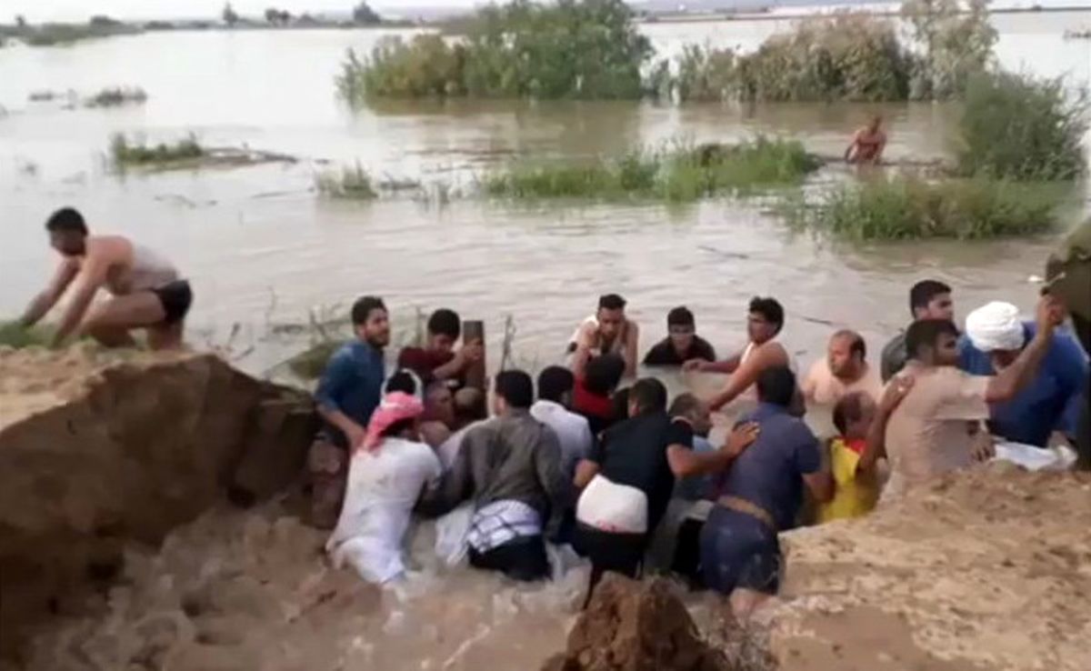 تمجید جهانگیری از تشکیل سیلبند انسانی در دهلاویه