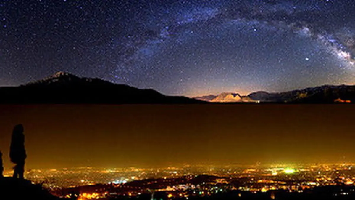 کاهش ۹۰ درصدی آلودگی نوری در نیاسر/ثبت ملی ابزارهای نجومی قدیمی از سوی محققان کشور