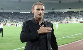 واکنش گل‌محمدی به پیروزی دقیقه آخری استقلال مقابل سپاهان