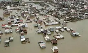 زوجی که هزینه عروسی خود را به سیل‌زدگان دادند+عکس