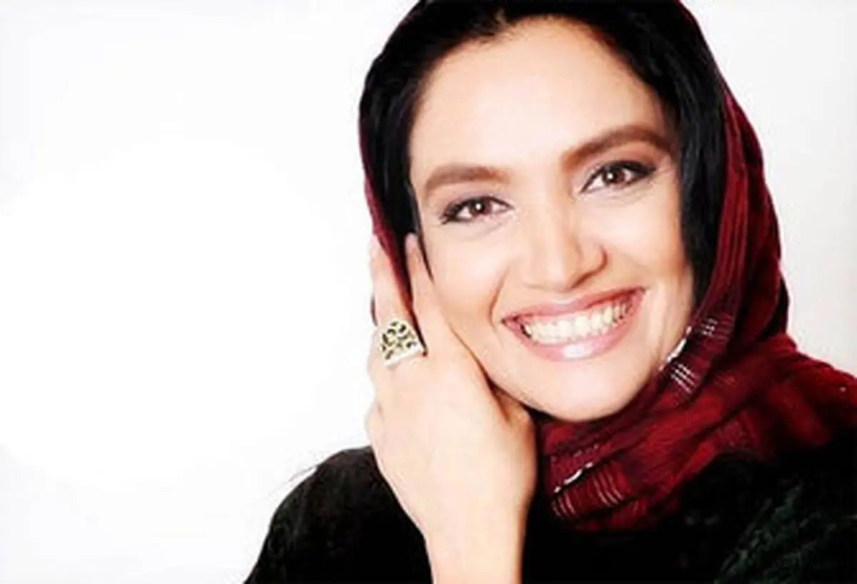 ست کردن رنگ مو و لباس و شال میترا حجار+عکس