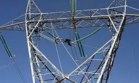 سقوط دکل برق باختر به علت رانش گردنه اسدآباد