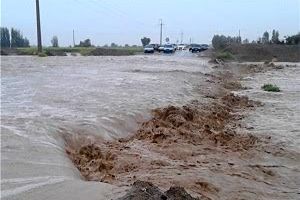 سیل لرستان ۳ هزار منزل مسکونی را تخریب کرده است/ دولت تدبیر نکند مردم به دردسر می‌افتند/ مردم توان پرداخت اجاره‌بها ندارند