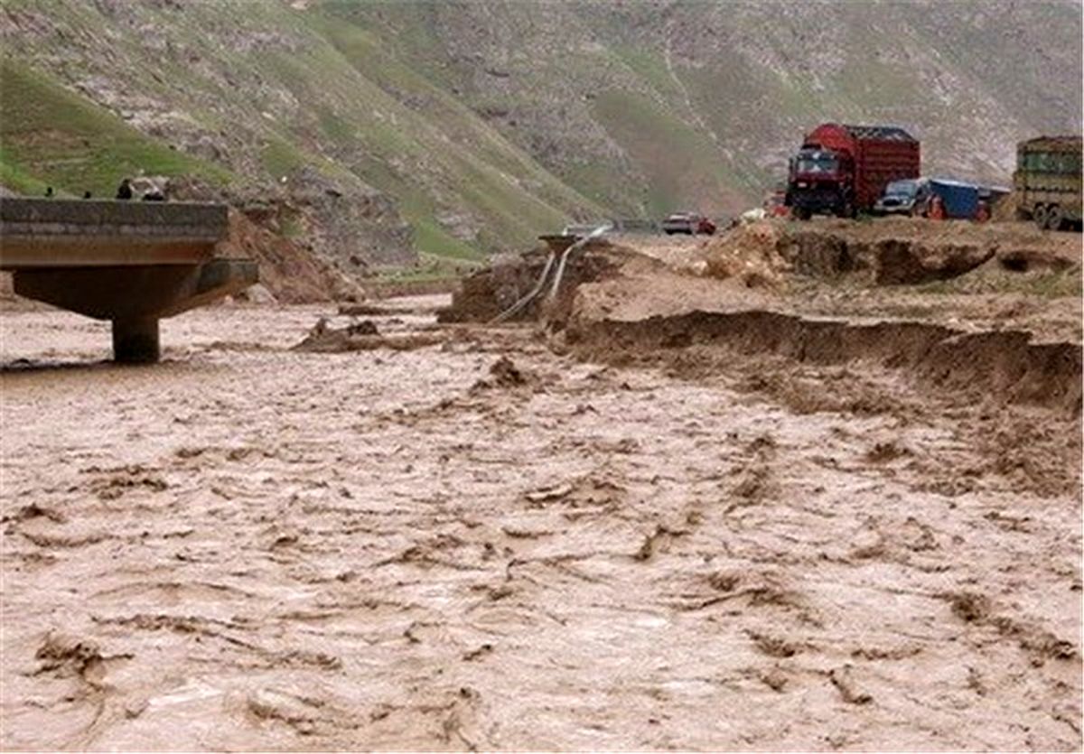 "بارندگی" ۱۲ محور مواصلاتی در جنوب سیستان و بلوچستان را مسدود کرد