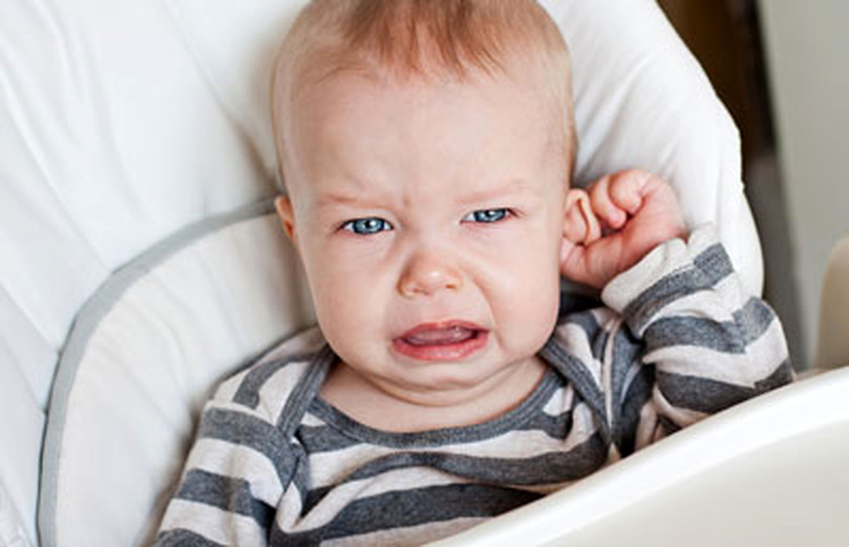 علت گوش درد نوزاد در هواپیما چیست؟