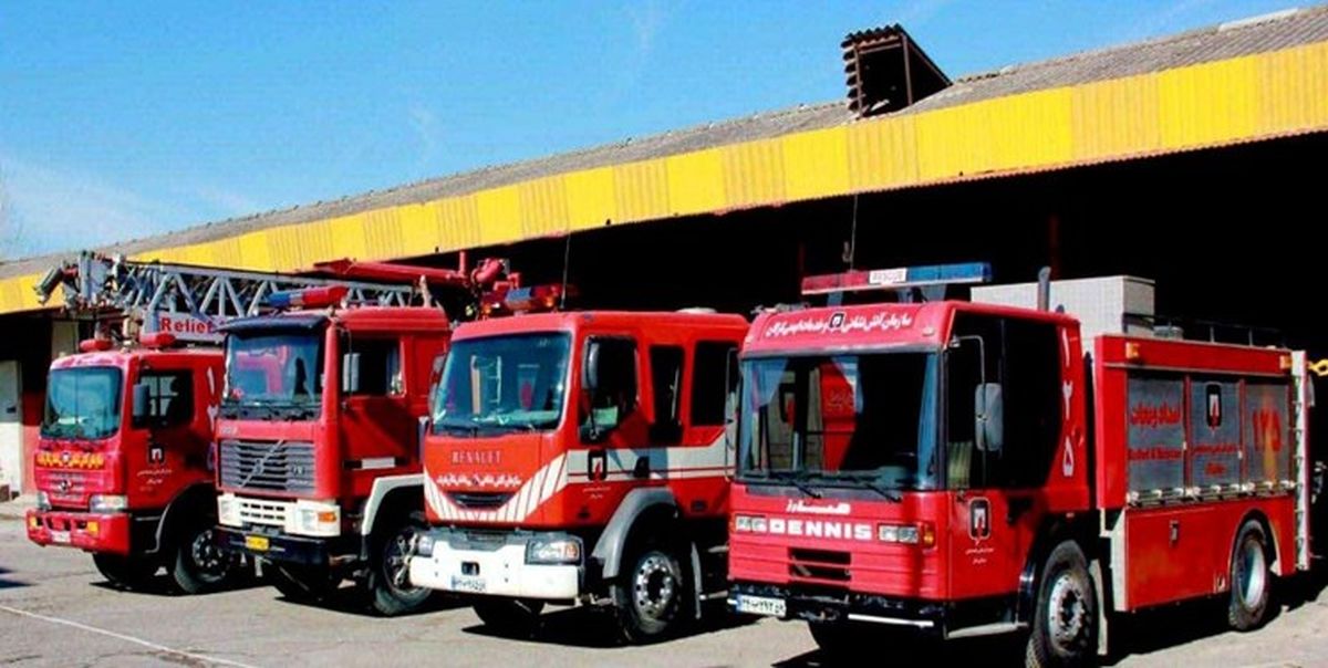 آتشسوزی در تولیدی پوشاک ورودی بازار زنجان
