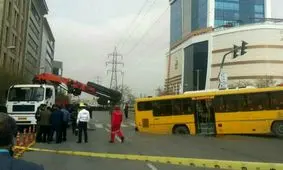 احتمال نشست زمین درمشهد پس از بارندگی های اخیر/ارتباط قطار شهری با فرونشست خیابانهای شهر/هنوز متولی تونل انرژی مشهد مشخص نیست