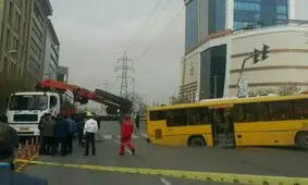 احتمال نشست زمین درمشهد پس از بارندگی های اخیر/ارتباط قطار شهری با فرونشست خیابانهای شهر/هنوز متولی تونل انرژی مشهد مشخص نیست