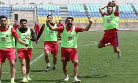 روحیه بالای سرخ‌ها پیش از دوئل انتقامی