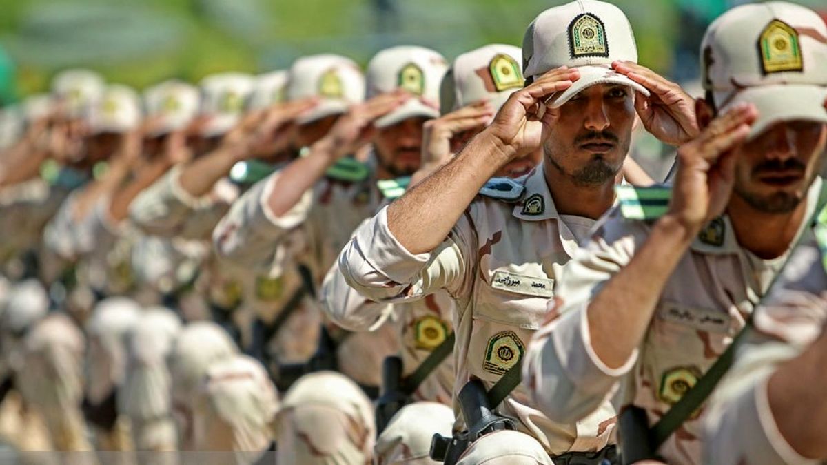 آیا حین انجام امریه، میتوان به ادامه تحصیل پرداخت؟/ سن پدر برای معافیت تک فرزندی چقدر است؟