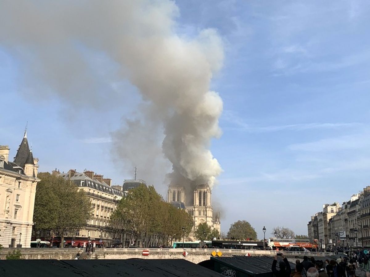 آتش‌سوزی در کلیسای نوتردام پاریس+ویدئو