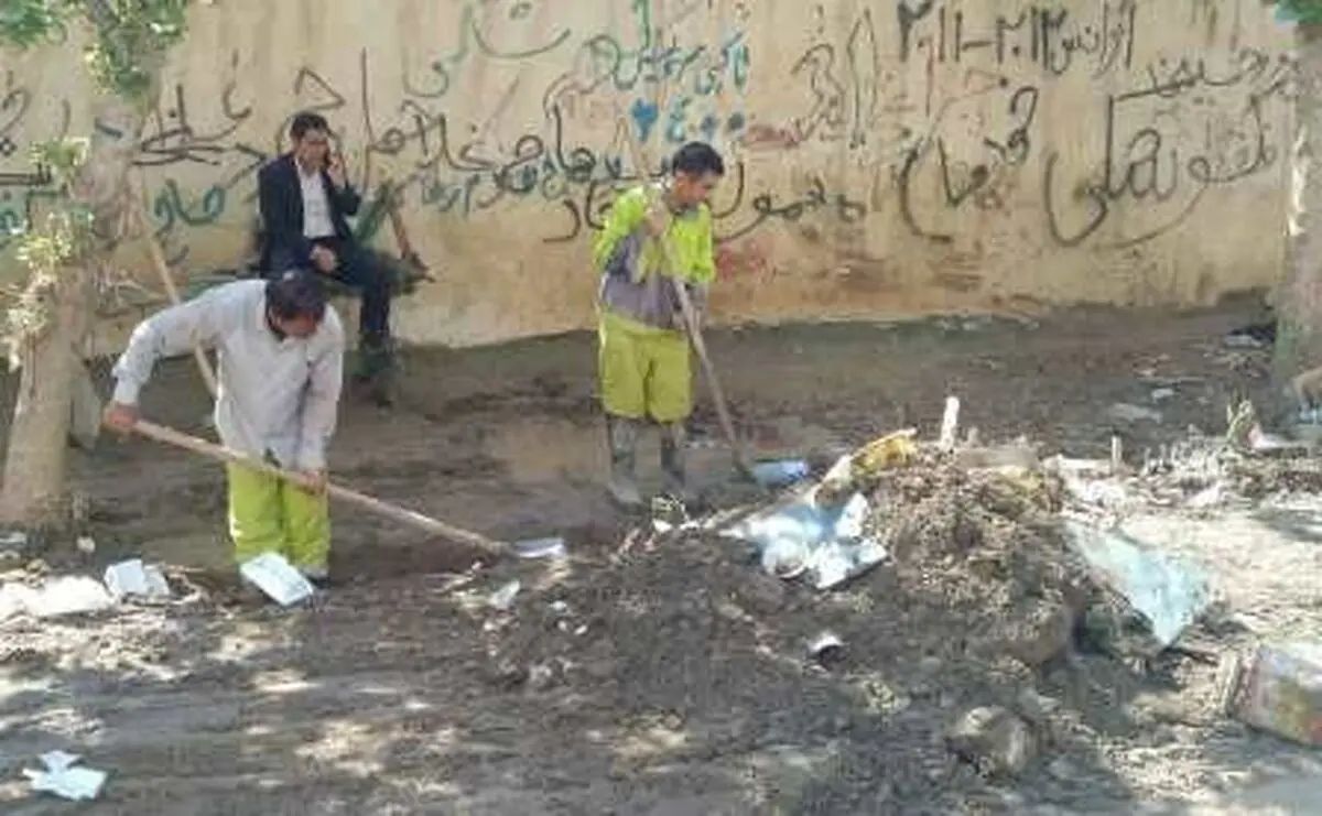 مشکلی در خصوص انباشت زباله‌‌ها در مناطق سیل زده وجود ندارد